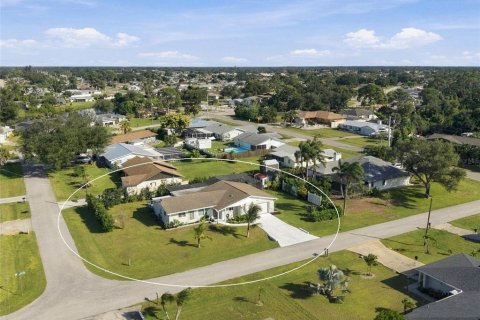 Villa ou maison à vendre à Englewood, Floride: 3 chambres, 145.48 m2 № 2437399 - photo 2