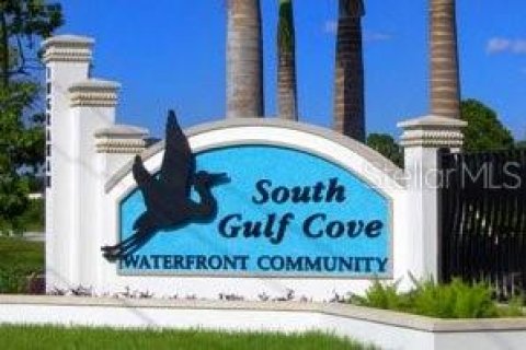 Terreno en venta en Port Charlotte, Florida № 1885820 - foto 2