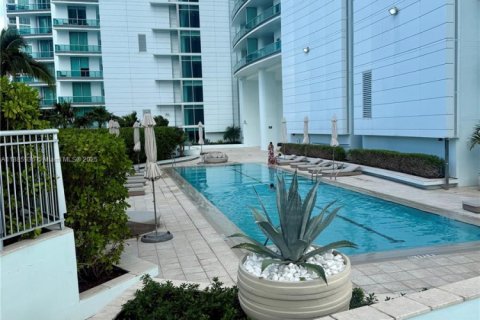 Condominio en venta en Miami, Florida, 1 dormitorio, 87.14 m2 № 1932615 - foto 20