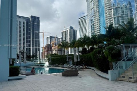 Condominio en venta en Miami, Florida, 1 dormitorio, 87.14 m2 № 1932615 - foto 5