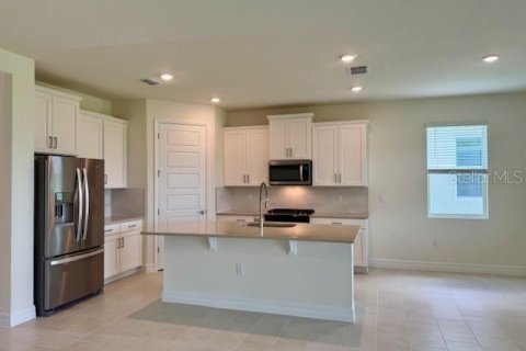 Casa en venta en Mount Dora, Florida, 2 dormitorios, 152.27 m2 № 1561963 - foto 2
