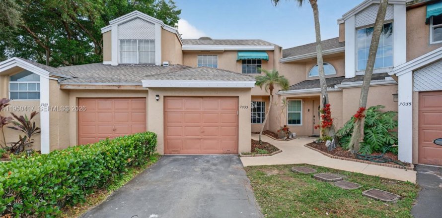 Adosado en Tamarac, Florida 3 dormitorios, 135.08 m2 № 2006428