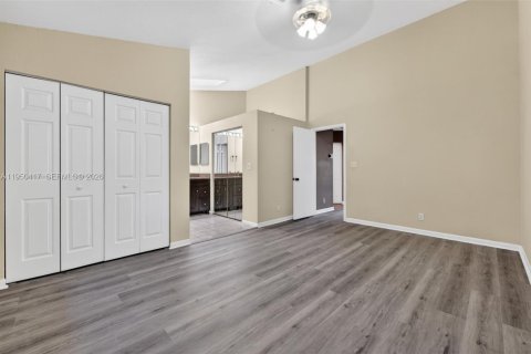 Adosado en venta en Tamarac, Florida, 3 dormitorios, 135.08 m2 № 2006428 - foto 27