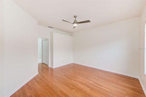 Villa ou maison à vendre à Tampa, Floride: 2 chambres, 137.87 m2 № 1898479 - photo 20