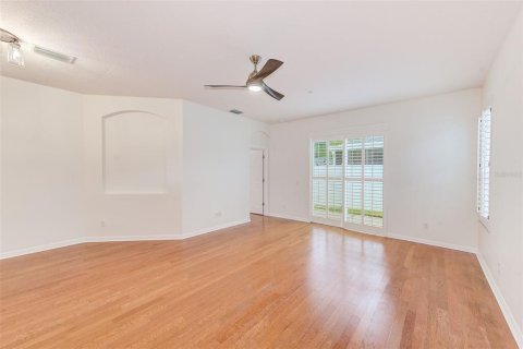 Villa ou maison à vendre à Tampa, Floride: 2 chambres, 137.87 m2 № 1898479 - photo 10