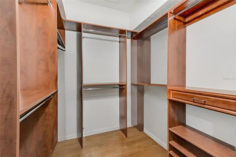 Villa ou maison à vendre à Tampa, Floride: 2 chambres, 137.87 m2 № 1898479 - photo 23