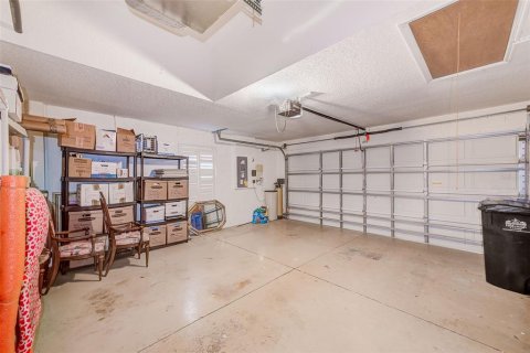 Villa ou maison à vendre à Tampa, Floride: 2 chambres, 137.87 m2 № 1898479 - photo 30