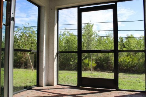 Снять в аренду виллу или дом в Порт-Шарлотт, Флорида 4 спальни, 137.96м2, № 2211272 - фото 29
