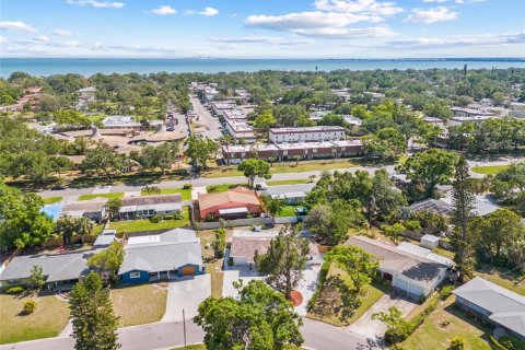 Casa en alquiler en Saint Petersburg, Florida, 4 dormitorios, 147.16 m2 № 1903402 - foto 3