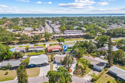 Casa en alquiler en Saint Petersburg, Florida, 4 dormitorios, 147.16 m2 № 1903402 - foto 4