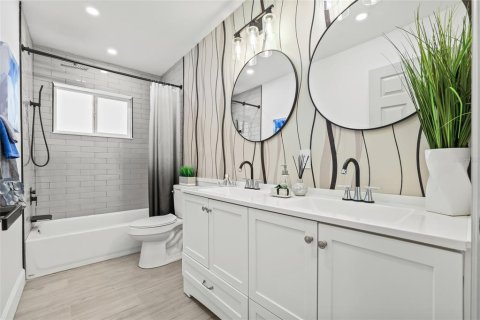 Casa en alquiler en Saint Petersburg, Florida, 4 dormitorios, 147.16 m2 № 1903402 - foto 30