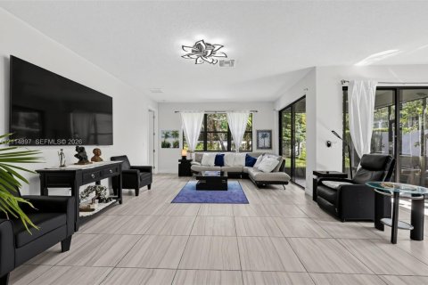 Villa ou maison à vendre à Lake Worth, Floride: 4 chambres, 240.25 m2 № 2437689 - photo 5