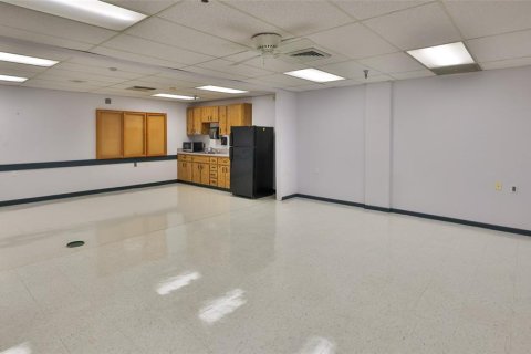 Immobilier commercial à louer à Palm Coast, Floride: 4531.49 m2 № 1678309 - photo 41