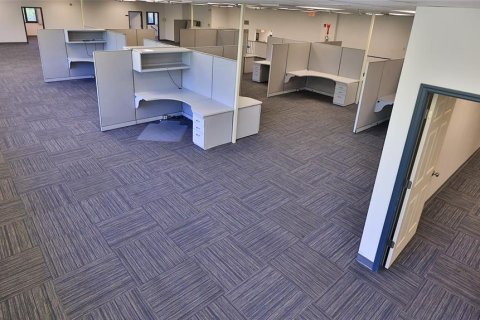 Immobilier commercial à louer à Palm Coast, Floride: 4531.49 m2 № 1678309 - photo 29