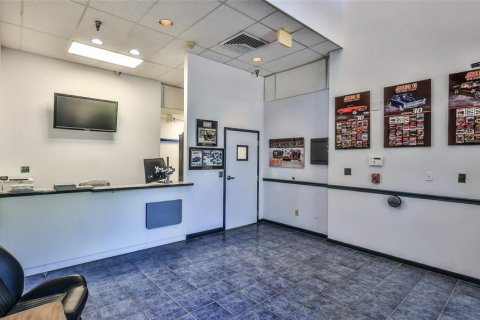 Immobilier commercial à louer à Palm Coast, Floride: 4531.49 m2 № 1678309 - photo 17