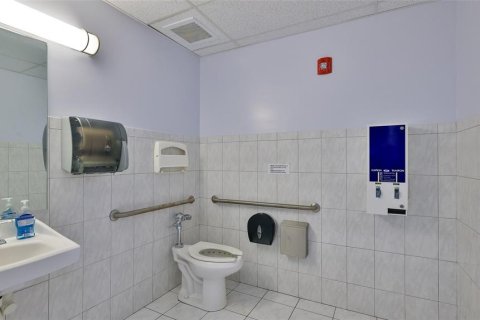 Immobilier commercial à louer à Palm Coast, Floride: 4531.49 m2 № 1678309 - photo 113