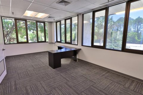 Immobilier commercial à louer à Palm Coast, Floride: 4531.49 m2 № 1678309 - photo 35