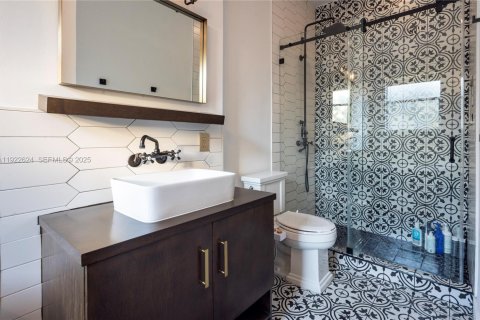 Купить таунхаус в Майами, Флорида 3 спальни, 163.32м2, № 1976482 - фото 20