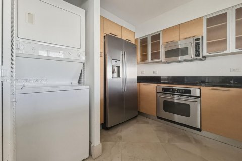 Apartamento en alquiler en Miami, Florida, 2 dormitorios, 103.77 m2 № 2025382 - foto 15