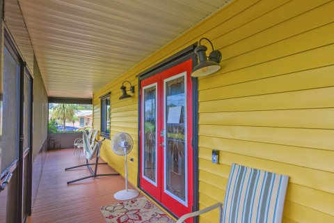House in Port St. Lucie, Florida 4 bedrooms, 286.23 sq.m. № 2172376 - photo 8