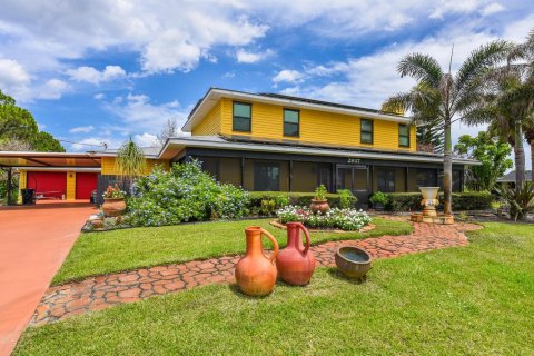 Casa en Port St. Lucie, Florida 4 dormitorios, 286.23 m2 № 2172376