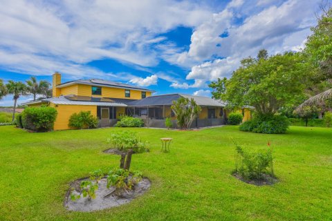 House in Port St. Lucie, Florida 4 bedrooms, 286.23 sq.m. № 2172376 - photo 26