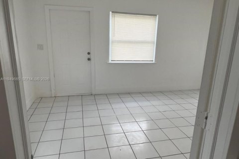 Снять в аренду квартиру в Холливуд, Флорида 1 спальня, № 2005586 - фото 9