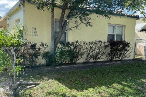 Снять в аренду квартиру в Холливуд, Флорида 1 спальня, № 2005586 - фото 11