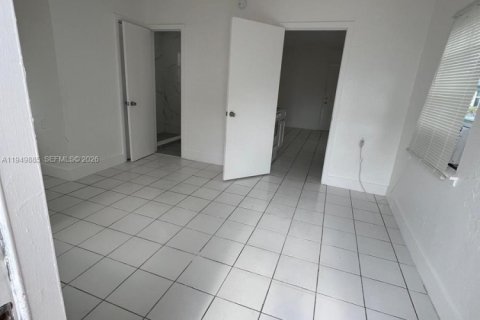 Снять в аренду квартиру в Холливуд, Флорида 1 спальня, № 2005586 - фото 5