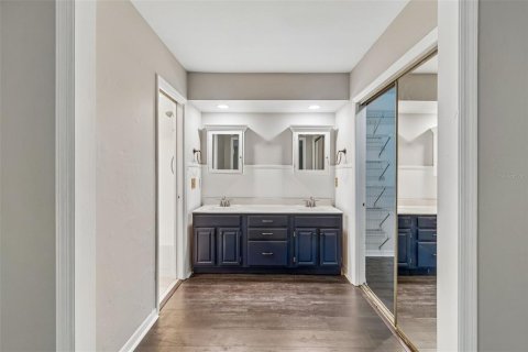 Touwnhouse à vendre à Tampa, Floride: 2 chambres, 144.93 m2 № 2287732 - photo 27