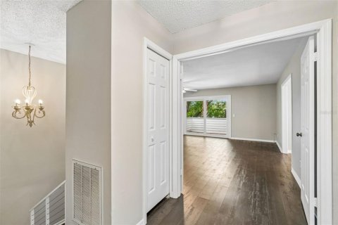 Touwnhouse à vendre à Tampa, Floride: 2 chambres, 144.93 m2 № 2287732 - photo 22