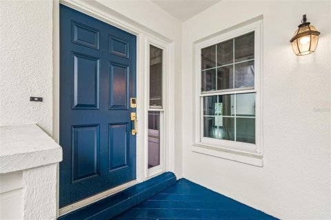 Touwnhouse à vendre à Tampa, Floride: 2 chambres, 144.93 m2 № 2287732 - photo 2