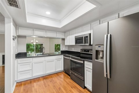 Touwnhouse à vendre à Tampa, Floride: 2 chambres, 144.93 m2 № 2287732 - photo 8