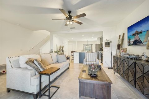 Adosado en venta en Davenport, Florida, 3 dormitorios, 149.2 m2 № 1521181 - foto 6