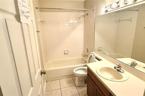 House in Brandon, Florida 3 bedrooms, 154.5 sq.m. № 1784777 - photo 6