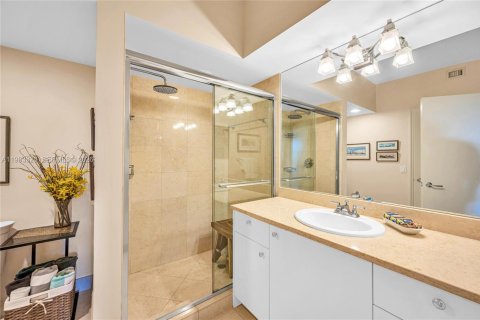 Condo in Aventura, Florida, 2 bedrooms  № 2179978 - photo 16