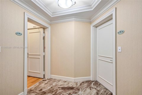 Condo in Aventura, Florida, 2 bedrooms  № 2179978 - photo 2