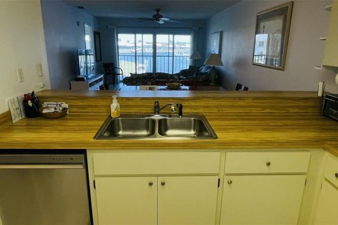 Condo in Punta Gorda, Florida, 2 bedrooms  № 1131866 - photo 30