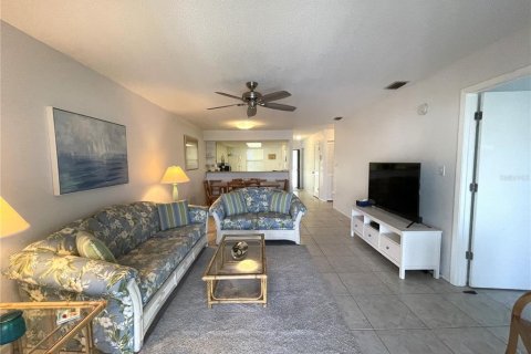 Condo in Punta Gorda, Florida, 2 bedrooms  № 1131866 - photo 8