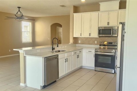 House in Orlando, Florida 4 bedrooms, 273.6 sq.m. № 2207861 - photo 11