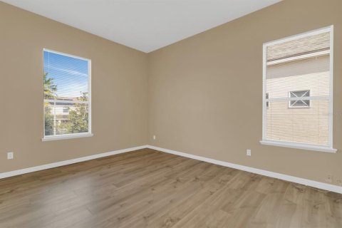 House in Orlando, Florida 4 bedrooms, 273.6 sq.m. № 2207861 - photo 22
