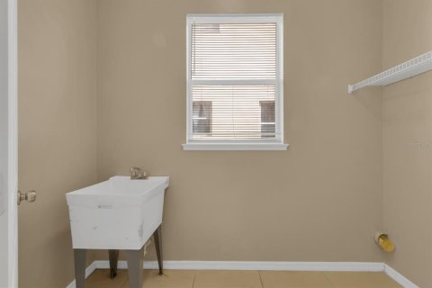 House in Orlando, Florida 4 bedrooms, 273.6 sq.m. № 2207861 - photo 20