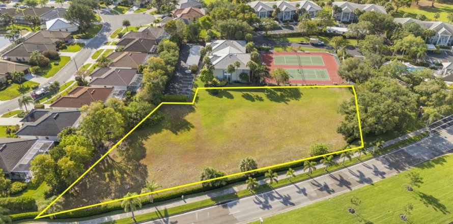 Propiedad comercial en Naples, Florida № 2191845