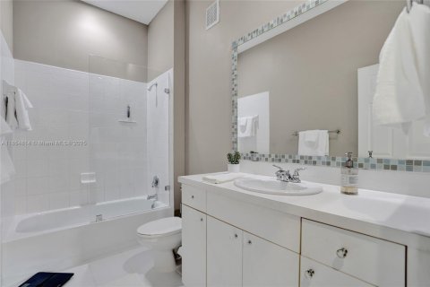 Touwnhouse à vendre à Coral Springs, Floride: 3 chambres, 188.5 m2 № 1896689 - photo 24