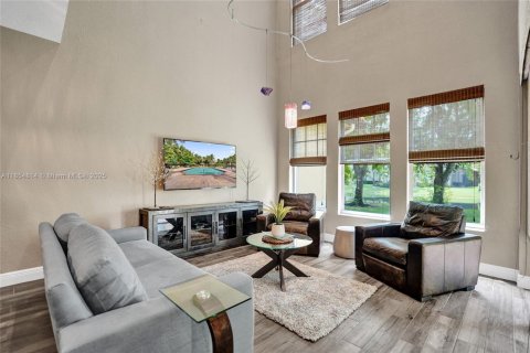 Touwnhouse à vendre à Coral Springs, Floride: 3 chambres, 188.5 m2 № 1896689 - photo 7