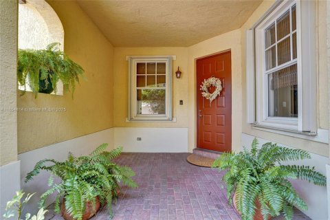 Touwnhouse à vendre à Coral Springs, Floride: 3 chambres, 188.5 m2 № 1896689 - photo 1