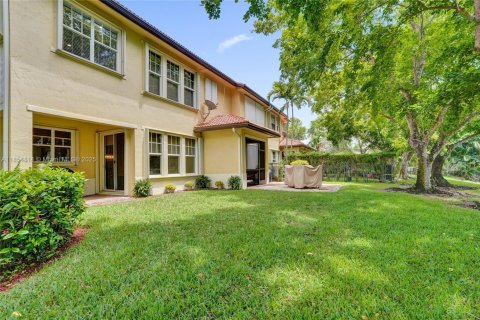 Touwnhouse à vendre à Coral Springs, Floride: 3 chambres, 188.5 m2 № 1896689 - photo 12