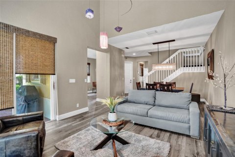 Touwnhouse à vendre à Coral Springs, Floride: 3 chambres, 188.5 m2 № 1896689 - photo 6