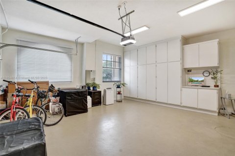 Touwnhouse à vendre à Coral Springs, Floride: 3 chambres, 188.5 m2 № 1896689 - photo 17