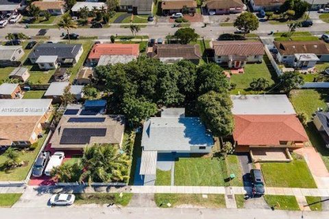 Casa en venta en Lauderhill, Florida, 4 dormitorios, 120.96 m2 № 1970774 - foto 29